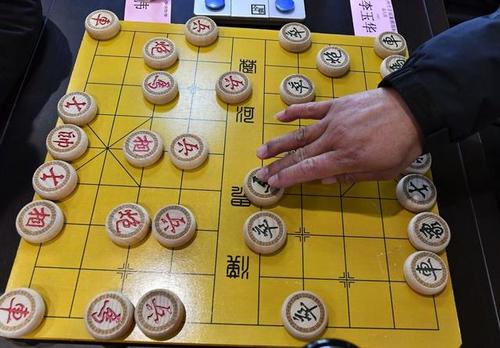象棋初学者需要慢慢的靠自己悟出技巧诀窍